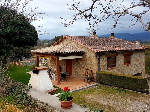 Casa Rural Con Piscina Y Aire Acondicionado Para 10 Personas - Gironella