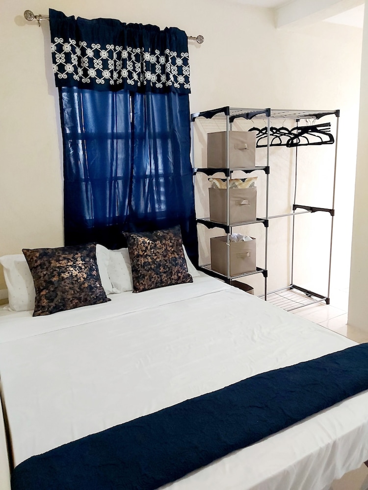 Chic 1 Bedroom Apartment - Bridgetown, Barbados