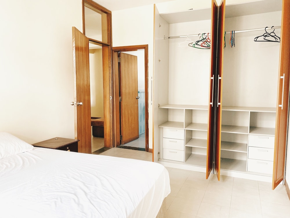 Spacious Apartment In Central Addis | 10mins From Airport - 阿的斯阿貝巴