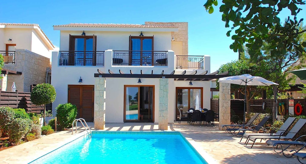 3 bedroom Villa Cardia with private pool, Aphrodite Hills Resort - Мандрия