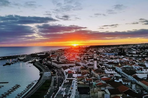 Azores 19th Floor (180º Ocean & City View) - Ponta Delgada