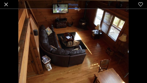 Serenity Mountain Chalet - Secluded Property With Beautiful View Of The Smokies - Pigeon Forge