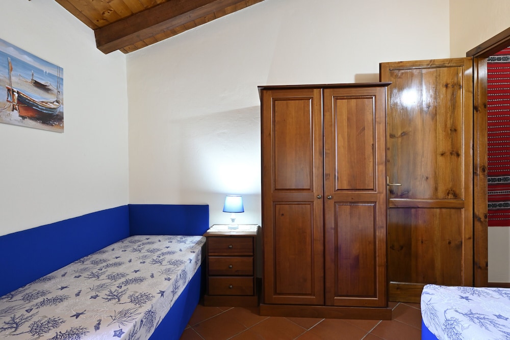 Appartamento Per Vacanze In Residence Con Giardino - Tortolì