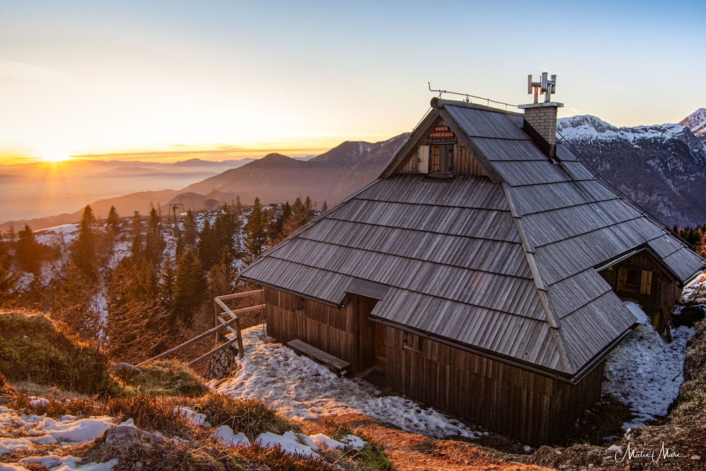 Das Adlernest Hoch In Den Bergen Mit Sauna Und Whirlpool - Slowenien