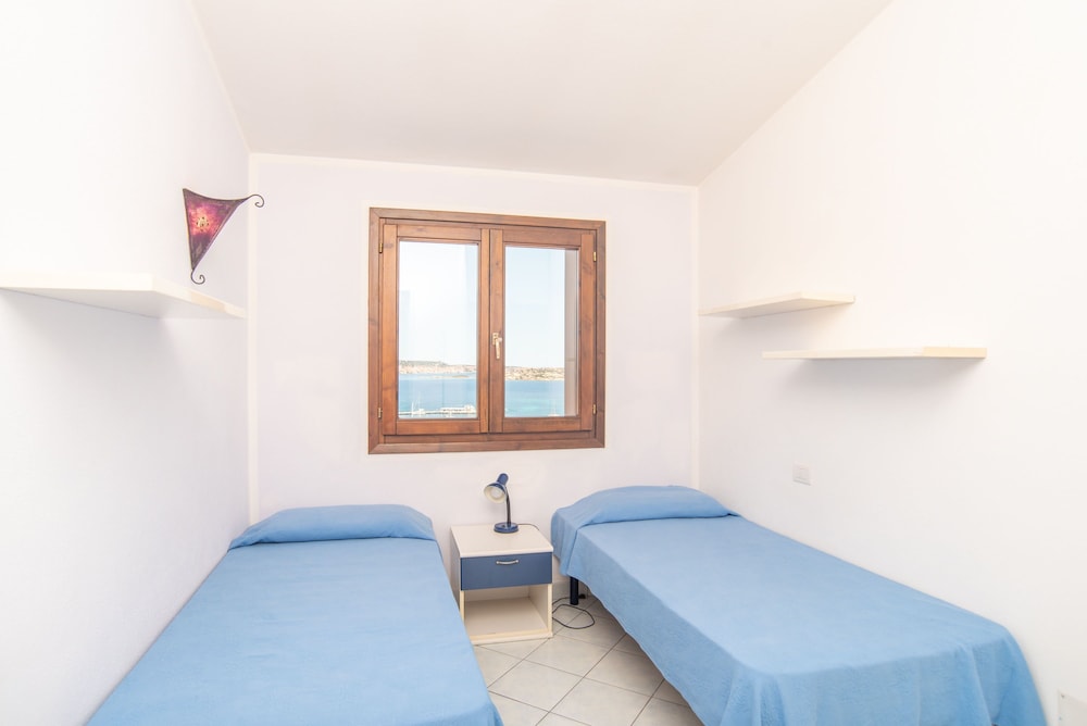 Apartment With Panoramic Sea View And Terrace; Pets Allowed - Palau, Sassari, Italy