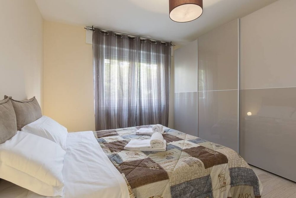 Delicious Three-bedroom Apartment In Residential Neighborhood, Savosa - Girasole - Lugano