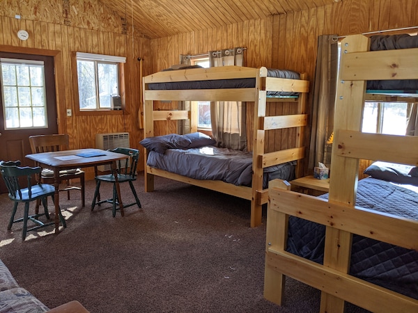Rustic Retreat Cabin For Families\/sm Groups, \"Shalom\" - Wisconsin