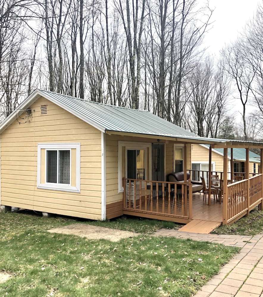 Cozy One Bedroom Bungalow With Shared Pool 8m Bethel Woods 10m Casino - Bethel, NY