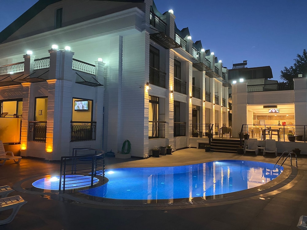 Miyas Luxury Hotel - Kiriş