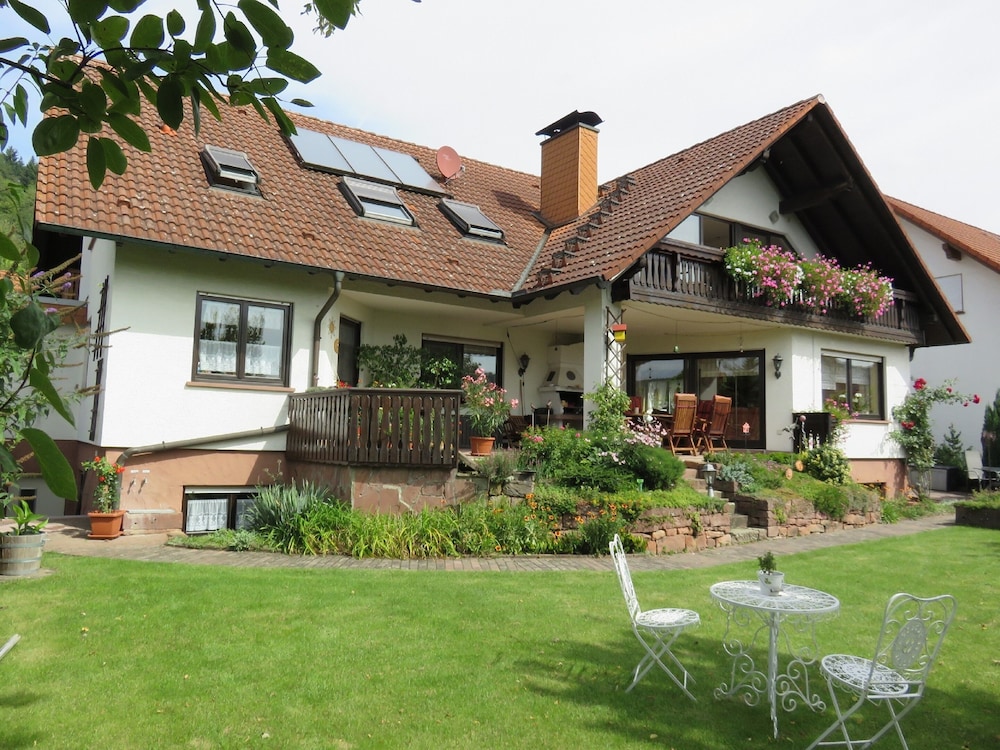 Ferienwohnungen Haus Albert - Großheubach