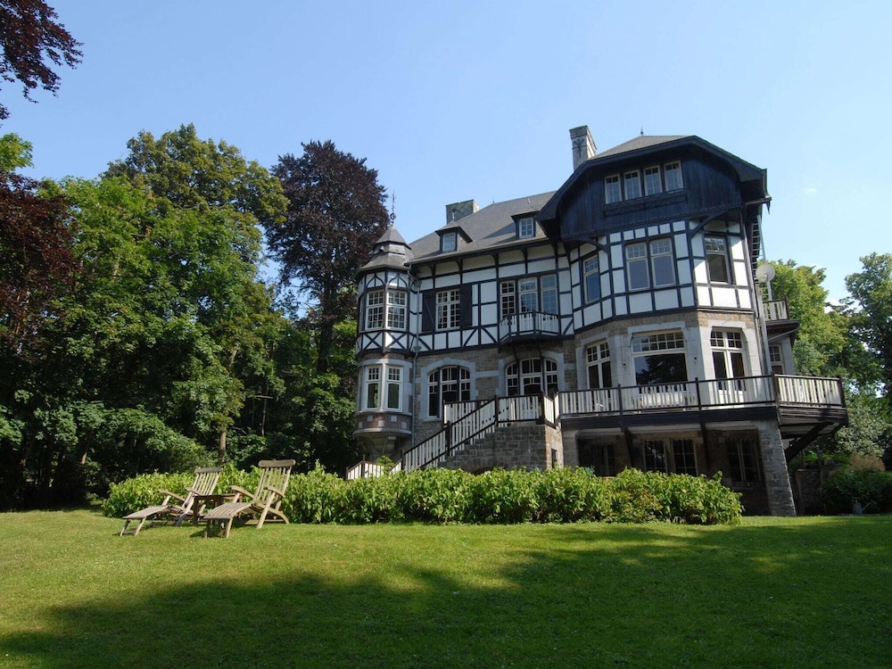Beautiful Castle House In Spa, Authenticly Decorated And With Spacious Garden - Stavelot