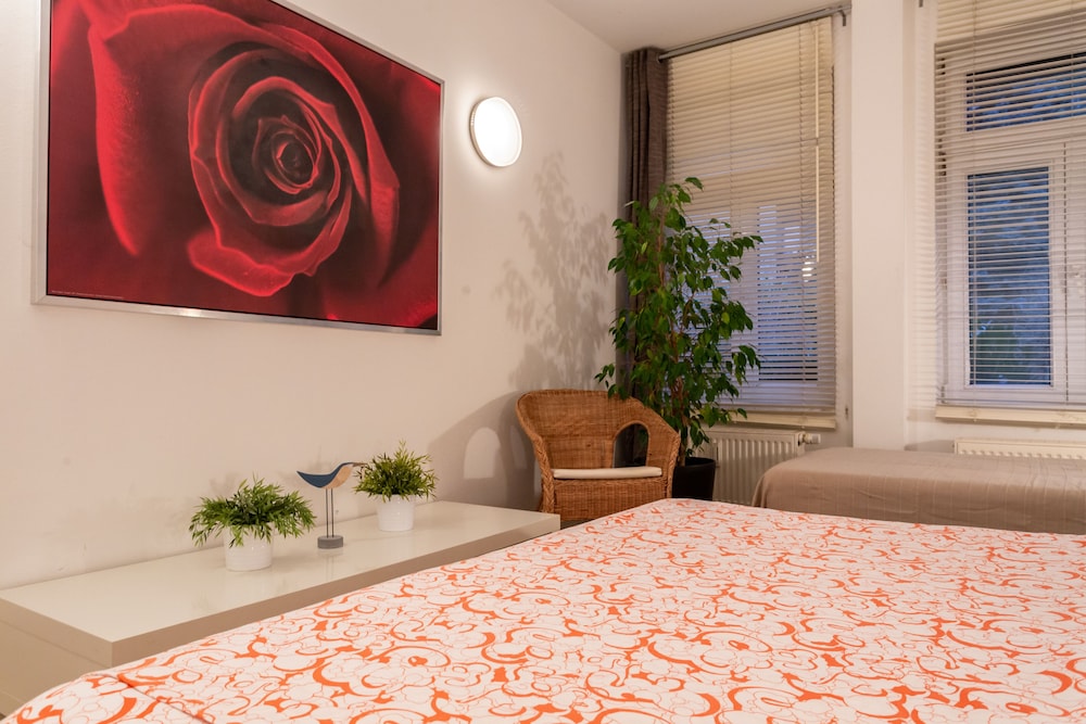 Central Holiday Apartment - For Families Or Couples - Dresden