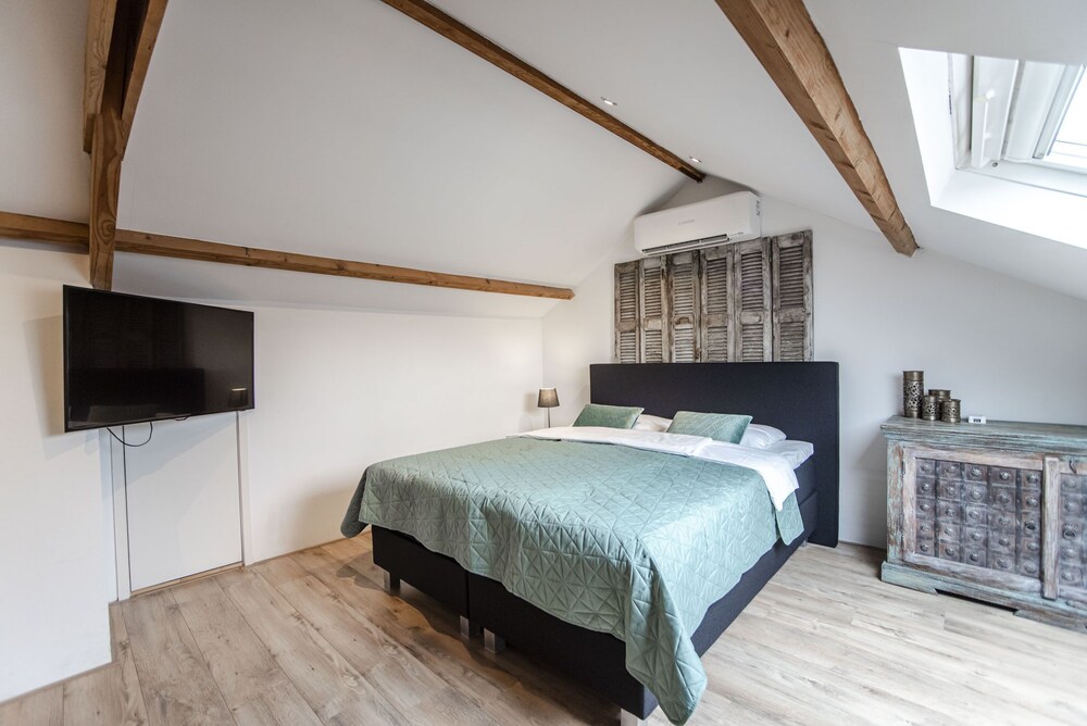 4 Bedroom Semi-detached House 200 Meters From The Beach - Zandvoort