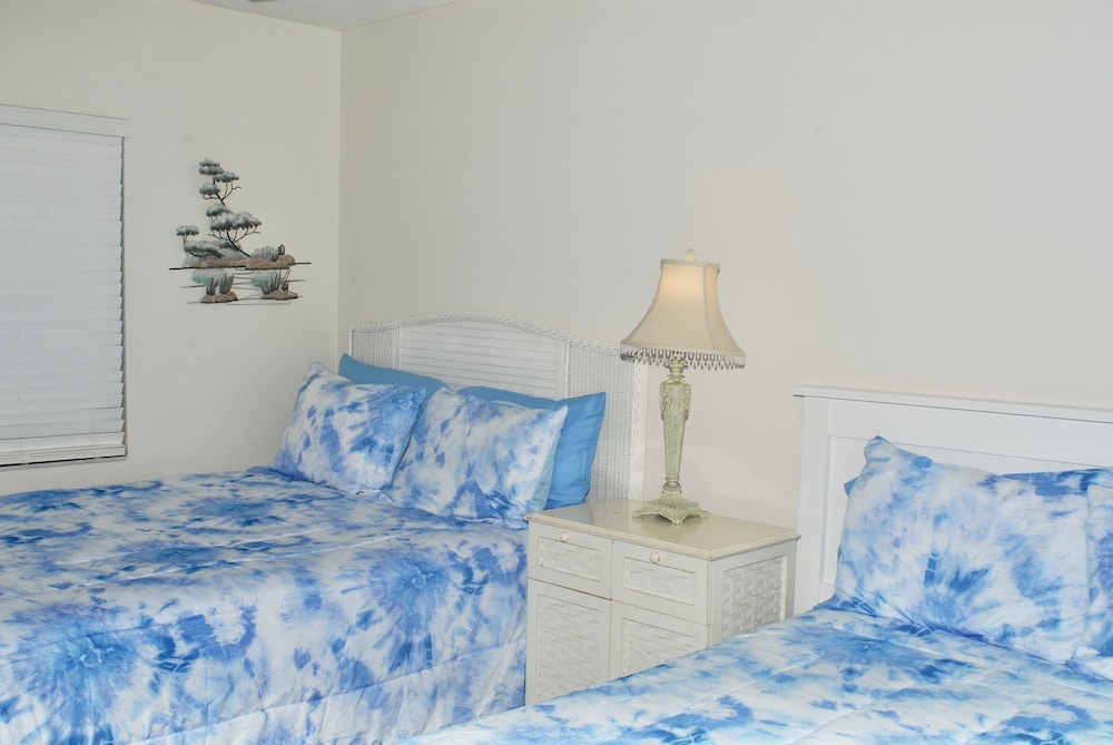 Direct Oceanfront Now Renting Spring And Summer - Cocoa Beach, FL