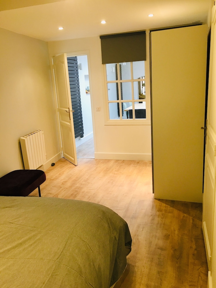 Lovely, Cosy Furnished Apartment For 4 People. Vieux-lille With Parking - Le Grand Palais - Lille