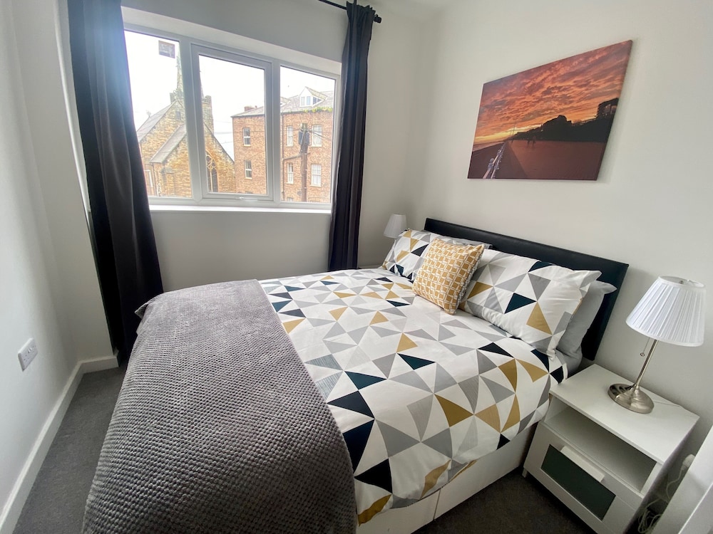 1 Bedroom Sea View Apartment With Balcony - Bridlington