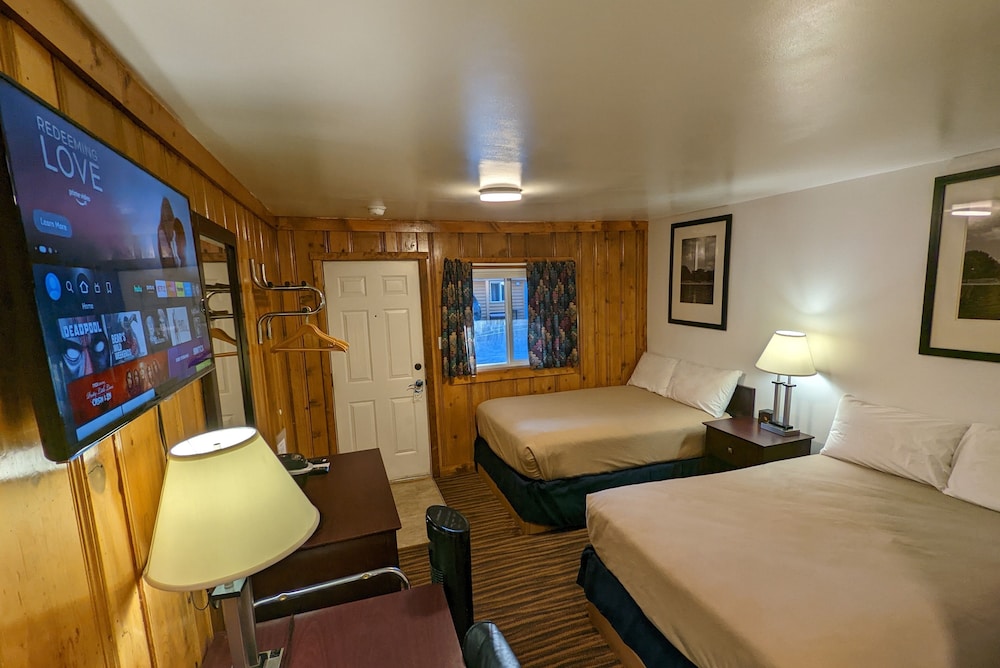Teton Court Motel - Wyoming