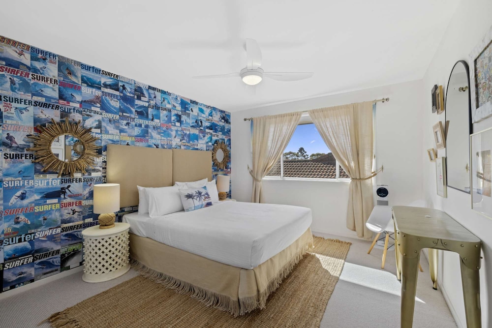 Barellen Beach House, Luxury, Entertainers Kitchen, Beachfront With Spa - Woolgoolga, New South Wales