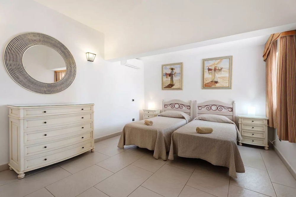 Villa Malpas - 3 Bed 3 Ensuite Bathroom Villa With Pool, Jacuzzi & Air Con - San Miguel de Abona