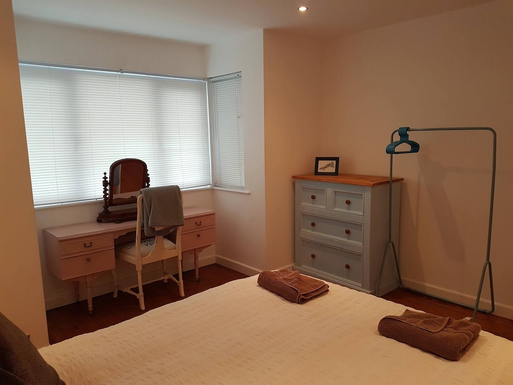 Atlantic Retreat - 5 Minute Stroll From The Beach - Bude