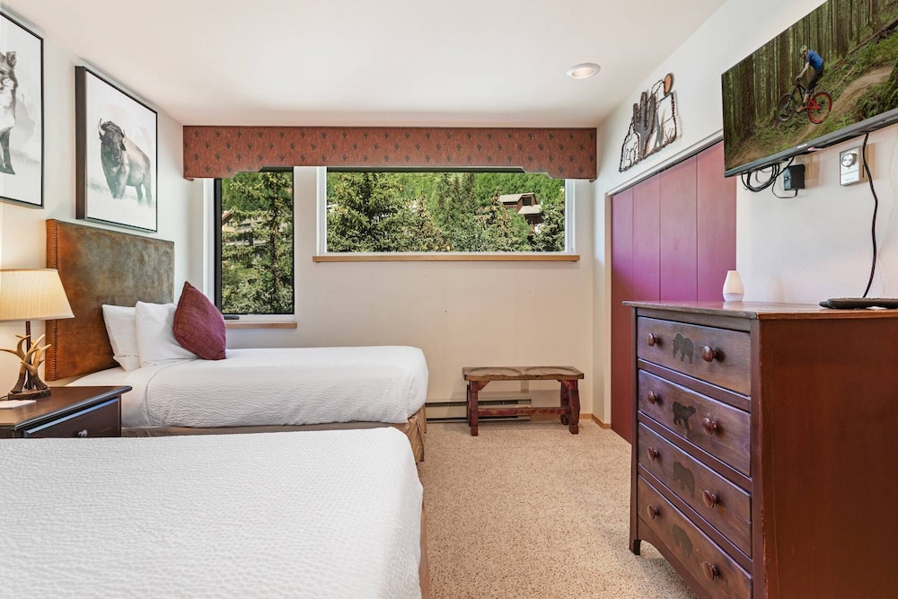 Kick Off Summer With 4+ Nights & 10% Off Already Great Rates! (Must Stay 5/22-6/16) - Vail, CO