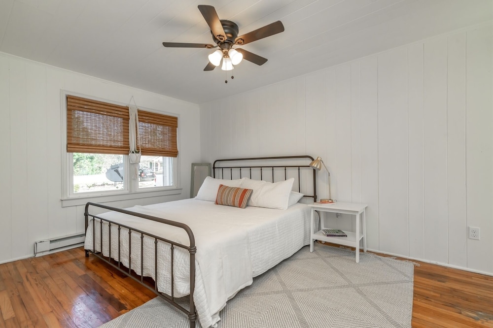 1b/1b Perfect For Budget Stays - Greenville, SC