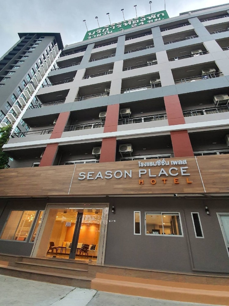 Season Place Hotel - Khlong San