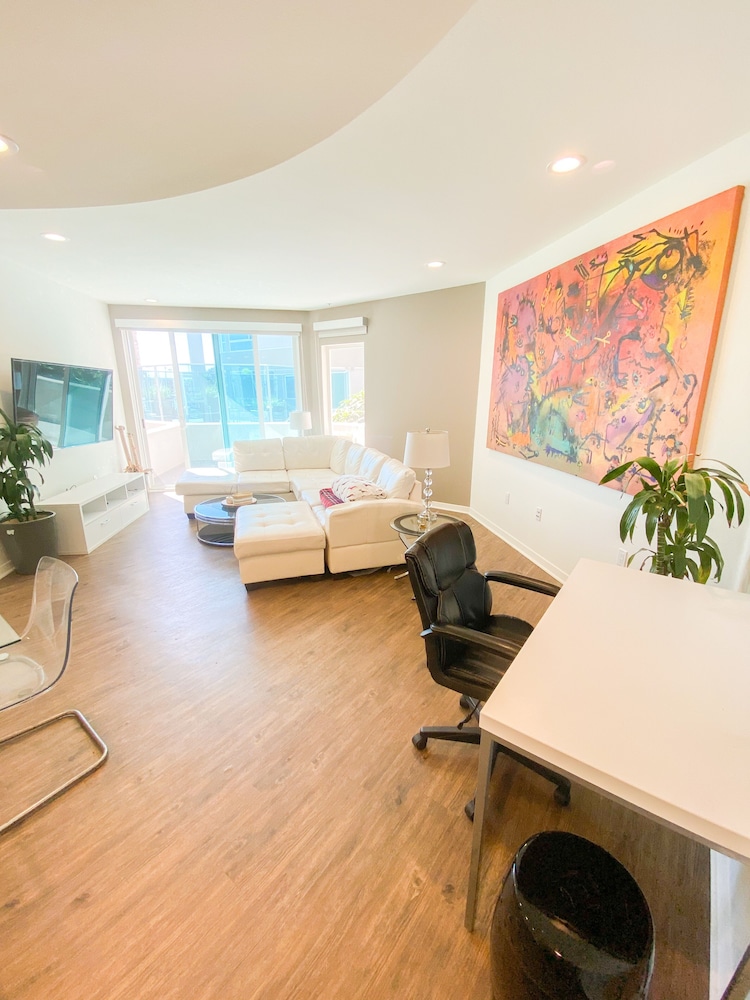 Experience A Modern Townhome With Marina Views - マンハッタン・ビーチ, CA