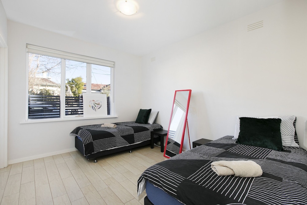 Domi Rentals - The Carlisle Apartments - St Kilda