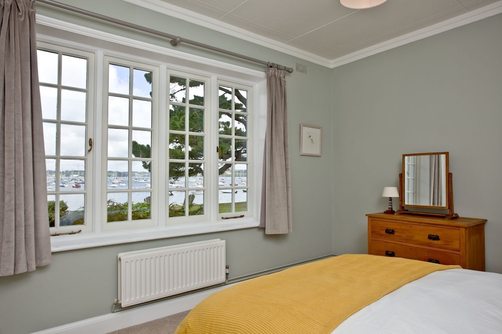 Cregoes -  A Cottage That Sleeps 8 Guests  In 4 Bedrooms - Falmouth
