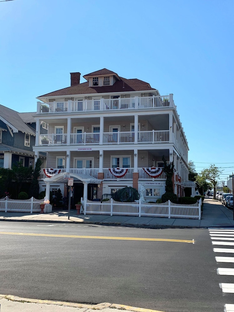 Ocean Manor 1100 Inn - Longport, NJ