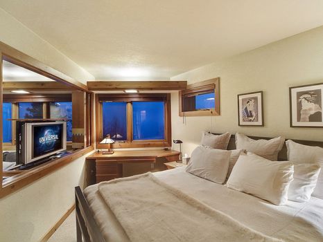 Private, Condo On Lake Superior W/ Panoramic Views, Fireplace, & Jacuzzi Tub! - Cascade River State Park, Lutsen