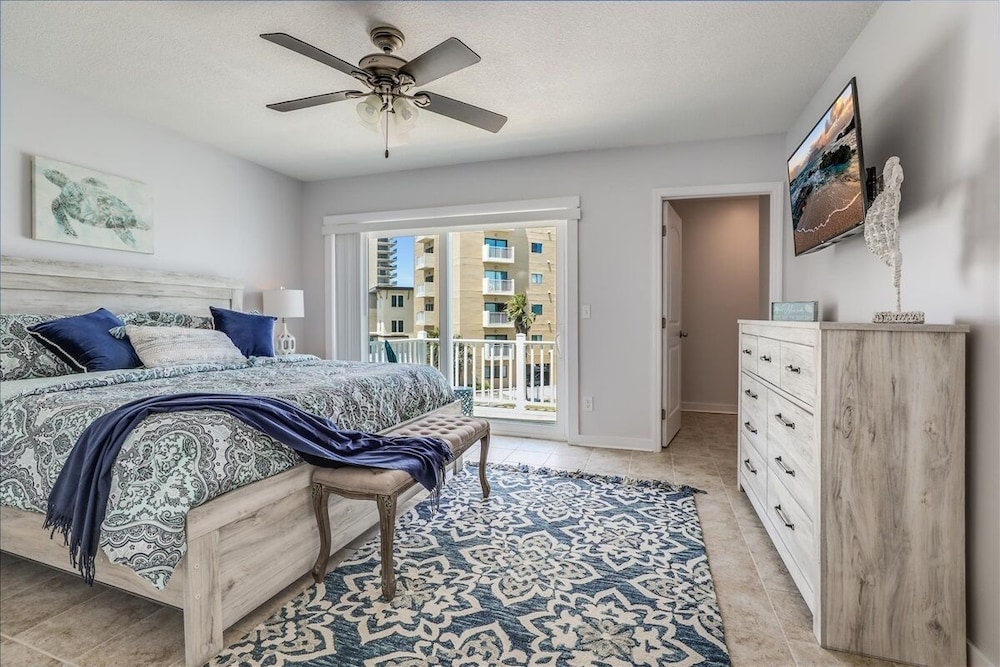 Turtle Island. Townhouse With Ocean View - Few Steps From The Beach. - Jacksonville Beach, FL