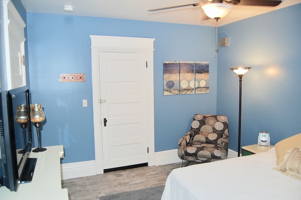 Superb Studio In The Heart Of Downtown! - Great Falls, MT