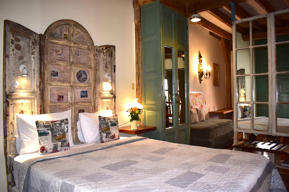 Old Town Quito Apartments & Boutique Hotel - Quito