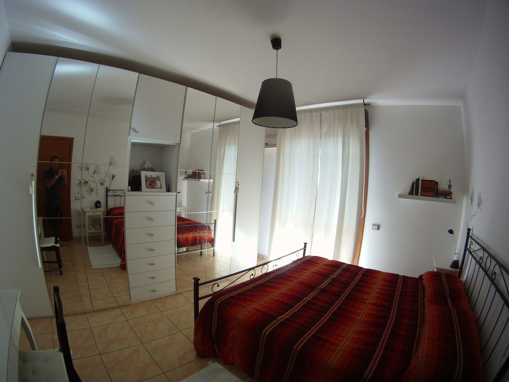 Large And Comfortable Apartment, Sea View, Private Garden And Bbq - Quartu Sant'Elena