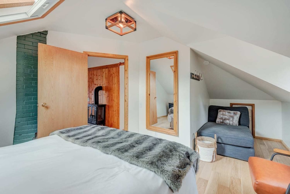 Banff Three Bedroom Basement Suite - Sunshine Village, Canada