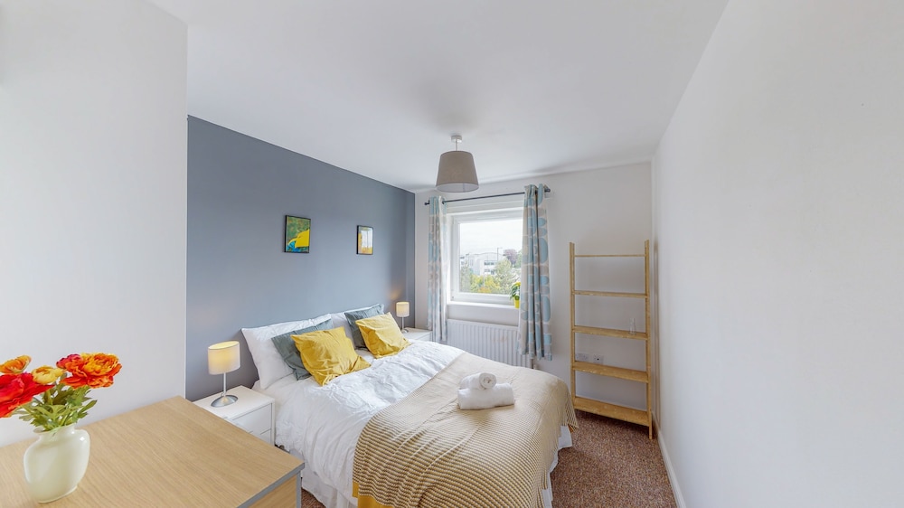 Tamblin Lodge - Fresh, Modern Apartment - St Albans, UK