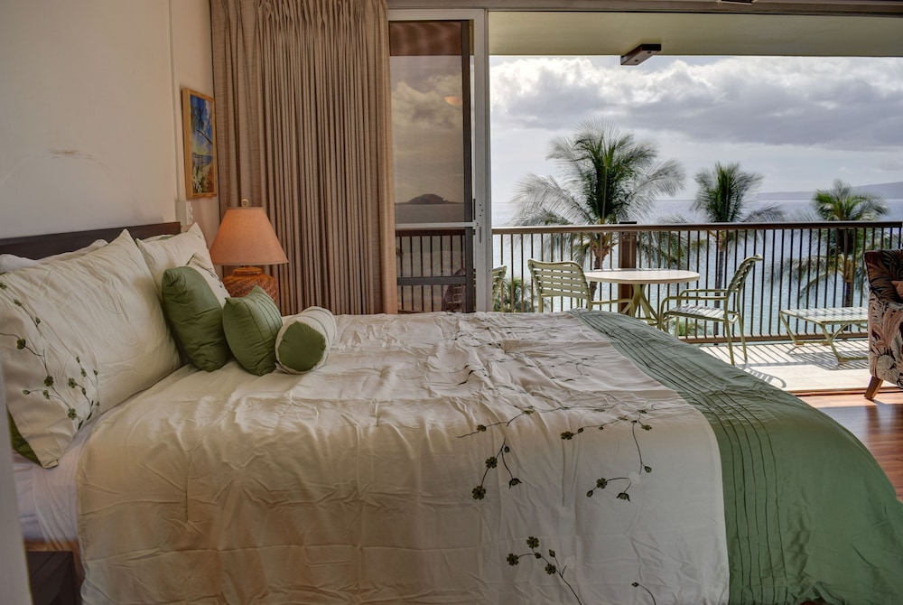 2 Bedroom Oceanfront (710c) - Maui, HI