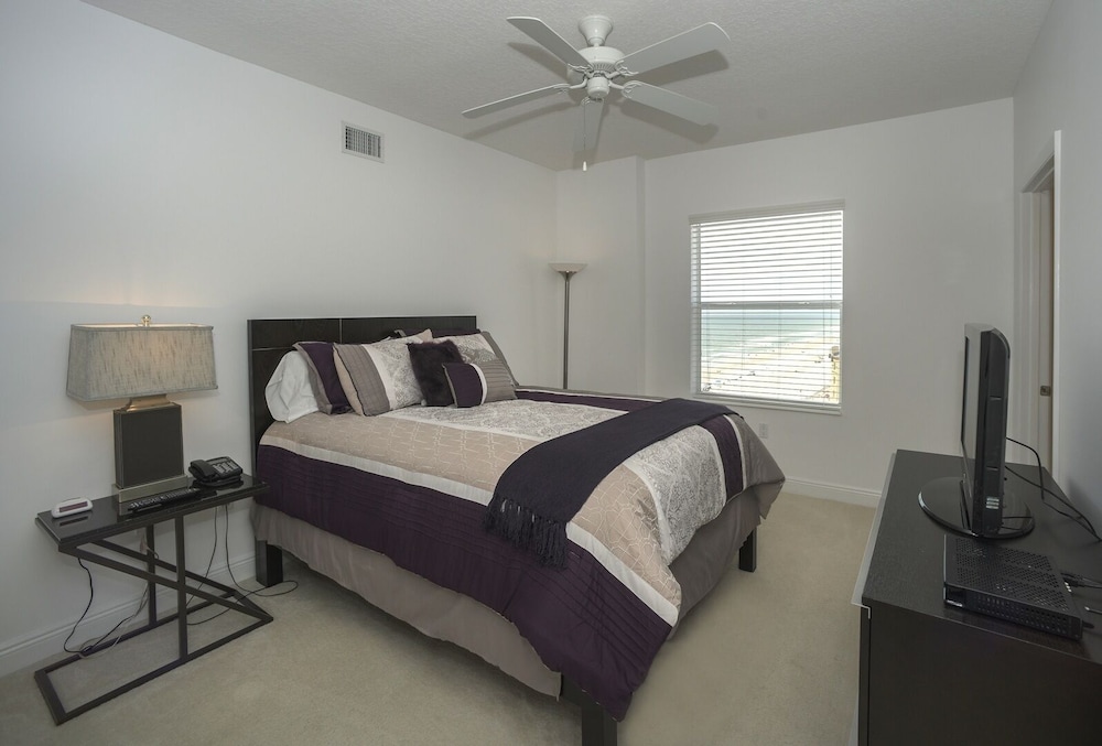 South East Corner 3 Bedroom Condo With Gorgeous Views - Unit 1005 At Sanibel - Port Orange, FL