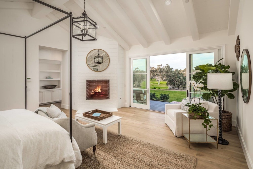 Luxury 5 Bedroom Estate With Pool + Views In Rancho Santa Fe - Encinitas, CA