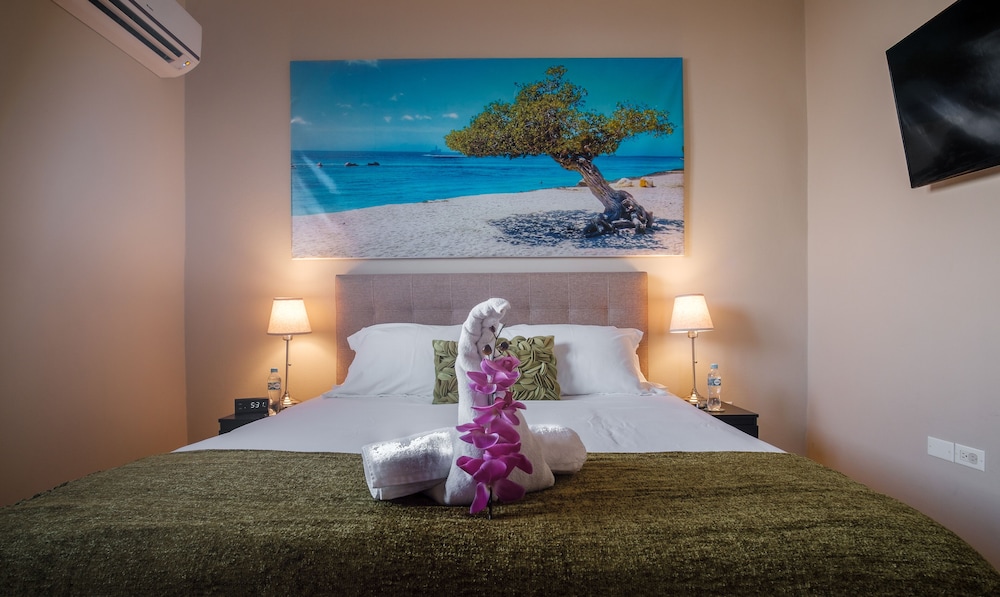 Peaceful Retreat Stylish Luxe Br/2ba Villa /W Pool - Aruba