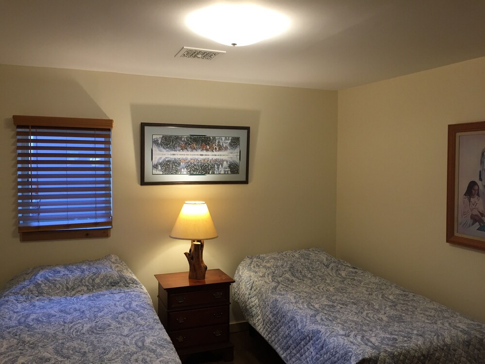 Adults 25 Or Older Only Creekside Vacation Rental Suite 3, Historic Downtown - Wyoming