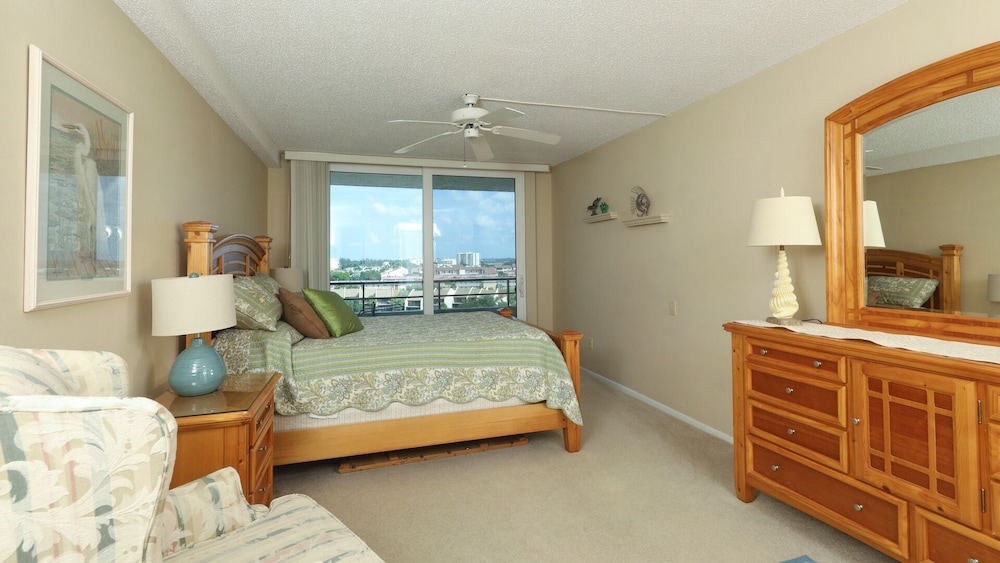 Anchorage Resort 9th Floor 2-bedroom Condo With Balcony- Gulf Views! Pool, Beach - Siesta Key, FL
