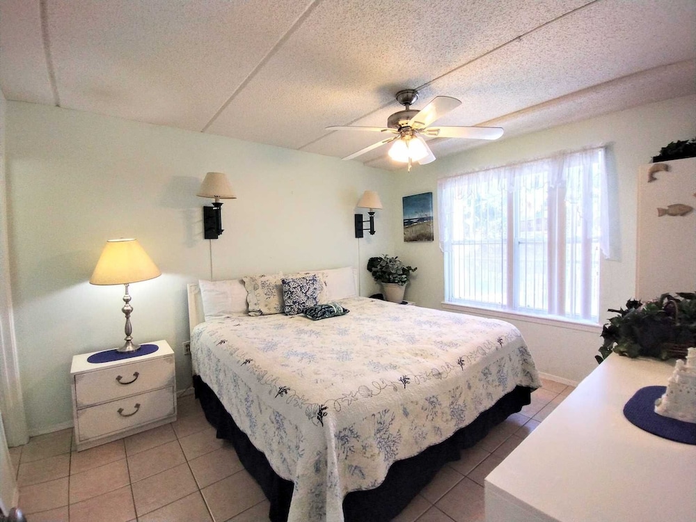 Surfside 1 205 By Redawning - Port Isabel, TX