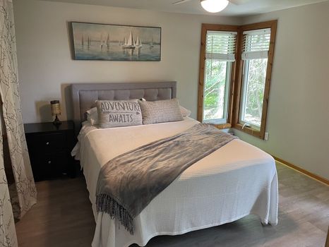 Bobcaygeon Vacation rentals & Airbnb cozycozy