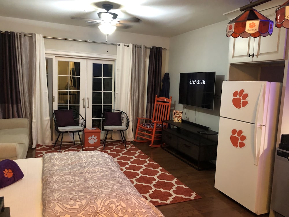 The Best Place In Clemson To Stay On Game Day!!! Book Now! - クレムソン, SC