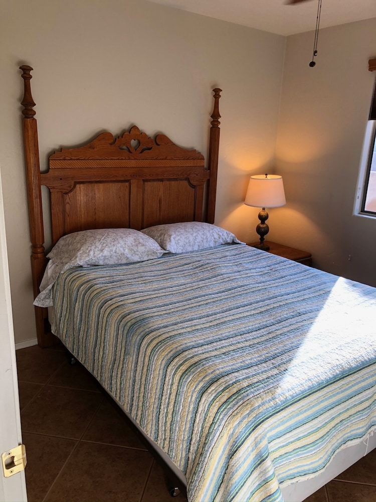3 Dormitorios, 2 Baños Cerca De Pantano Wash - Tucson, AZ