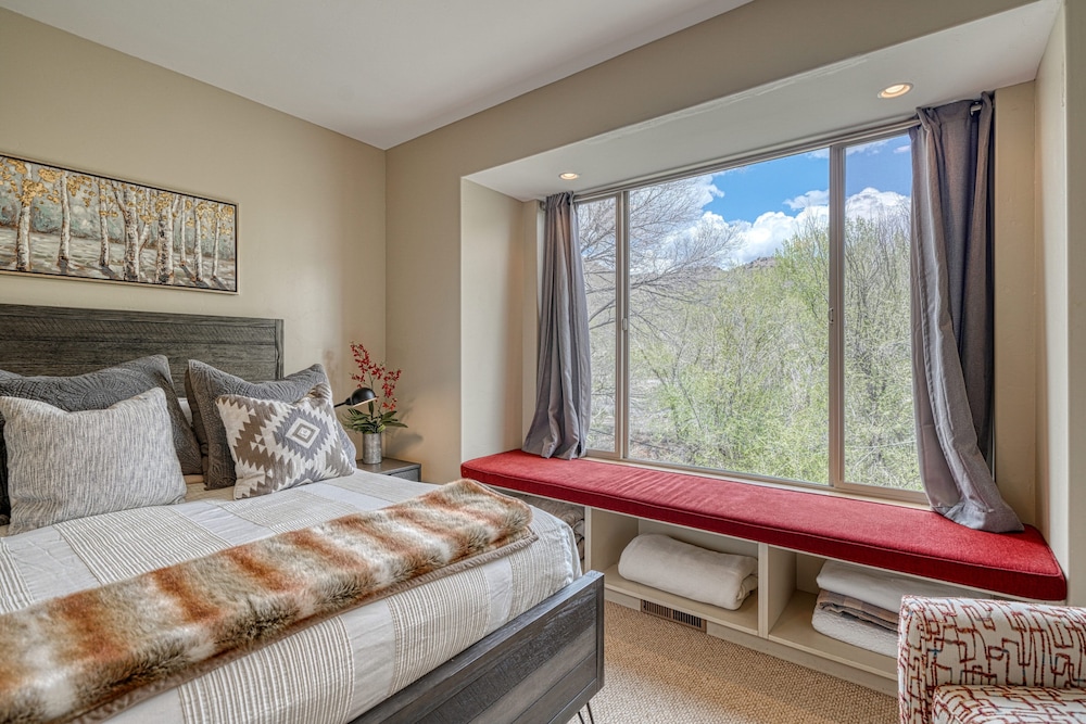 River Place On Sackett- Beautiful Condo On The River - Salida, CO