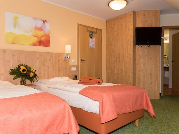 Double Room (Ap) - Hotel U. Landgasthof Zum Bockshahn - Mayschoß